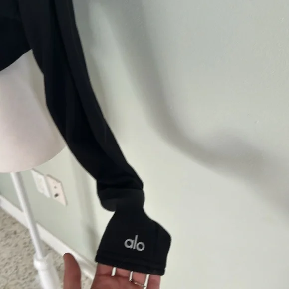 ALO Yoga Extreme Crop Zip Up Hoodie Black - Picture 8 of 13